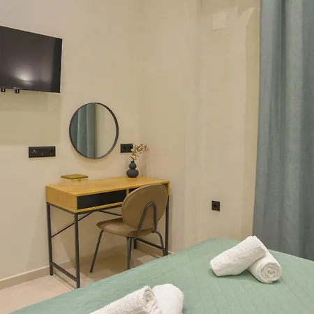 Modern Flat 2 Minutes From The Sea 1 *